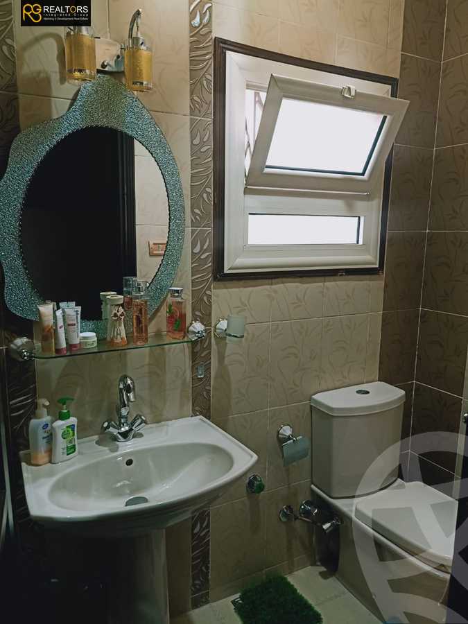 https://aqarmap.com.eg/ar/listing/4231285-for-sale-cairo-el-sheikh-zayed-city-el-hay-elsabeaa-lhy-lsb