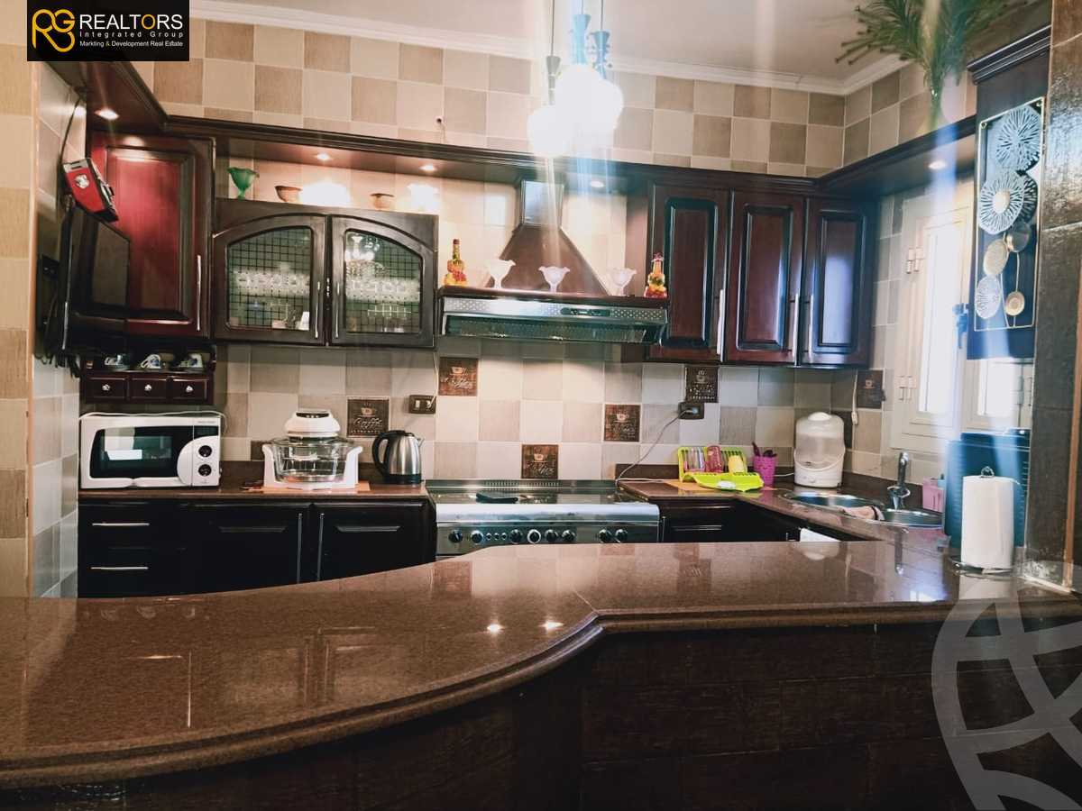 https://aqarmap.com.eg/ar/listing/4231285-for-sale-cairo-el-sheikh-zayed-city-el-hay-elsabeaa-lhy-lsb