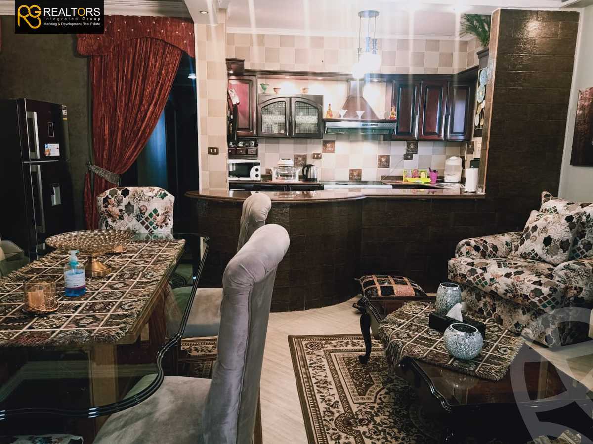 https://aqarmap.com.eg/ar/listing/4231285-for-sale-cairo-el-sheikh-zayed-city-el-hay-elsabeaa-lhy-lsb