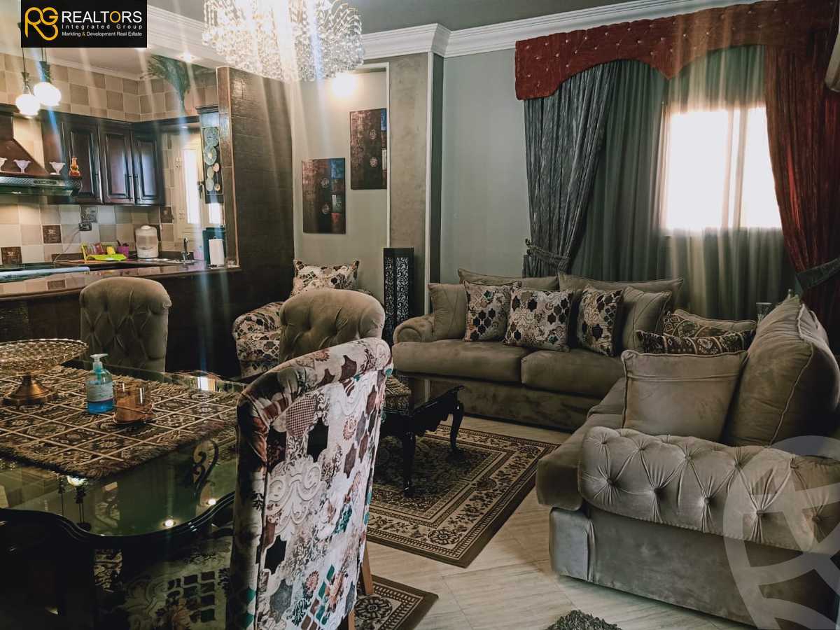 https://aqarmap.com.eg/ar/listing/4231285-for-sale-cairo-el-sheikh-zayed-city-el-hay-elsabeaa-lhy-lsb