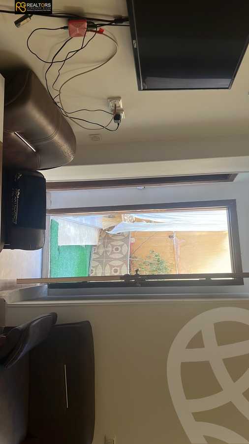 https://aqarmap.com.eg/ar/listing/4231309-for-sale-cairo-el-sheikh-zayed-city-el-hay-elasher-street-100