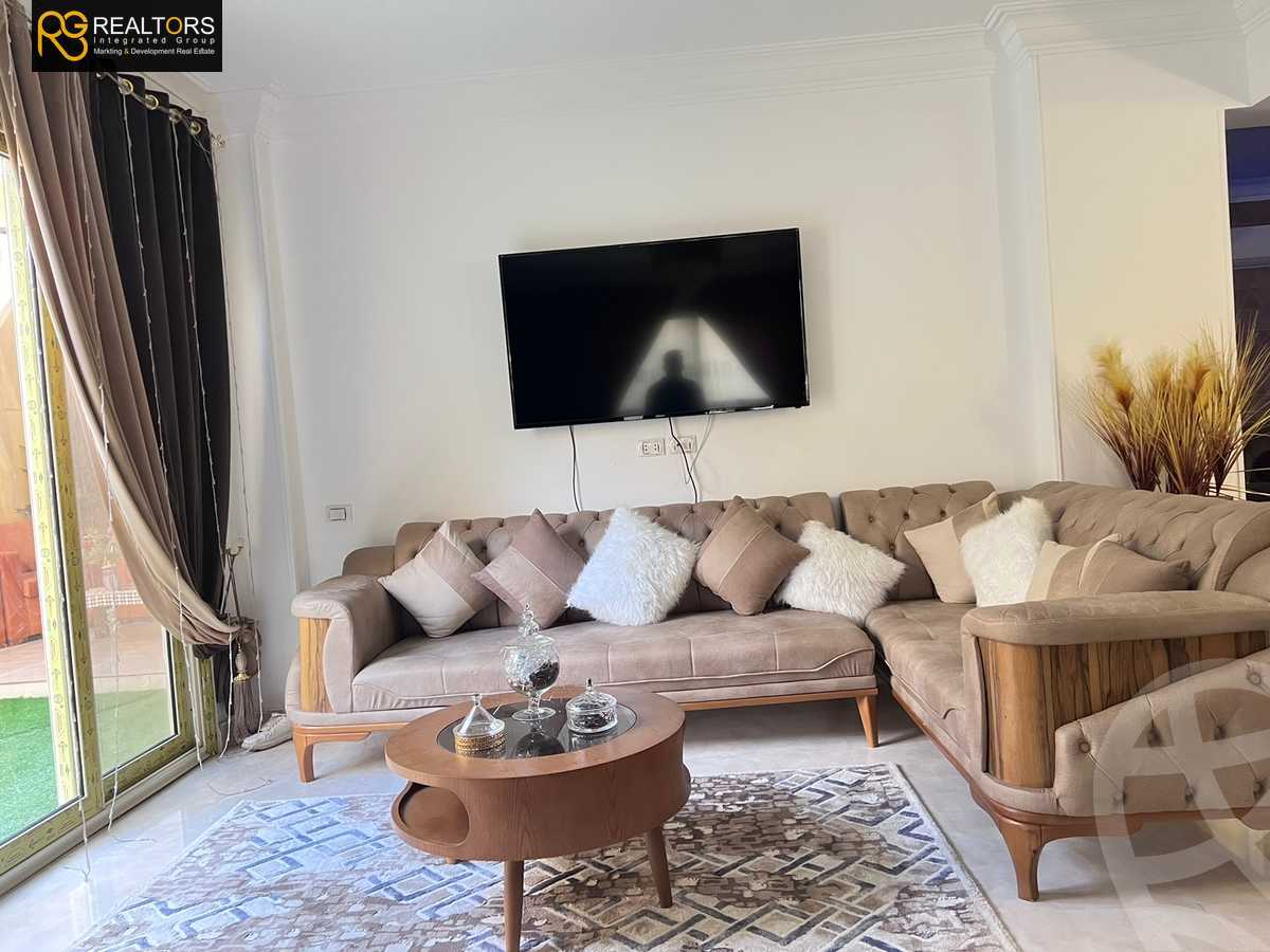 https://aqarmap.com.eg/ar/listing/4231309-for-sale-cairo-el-sheikh-zayed-city-el-hay-elasher-street-100