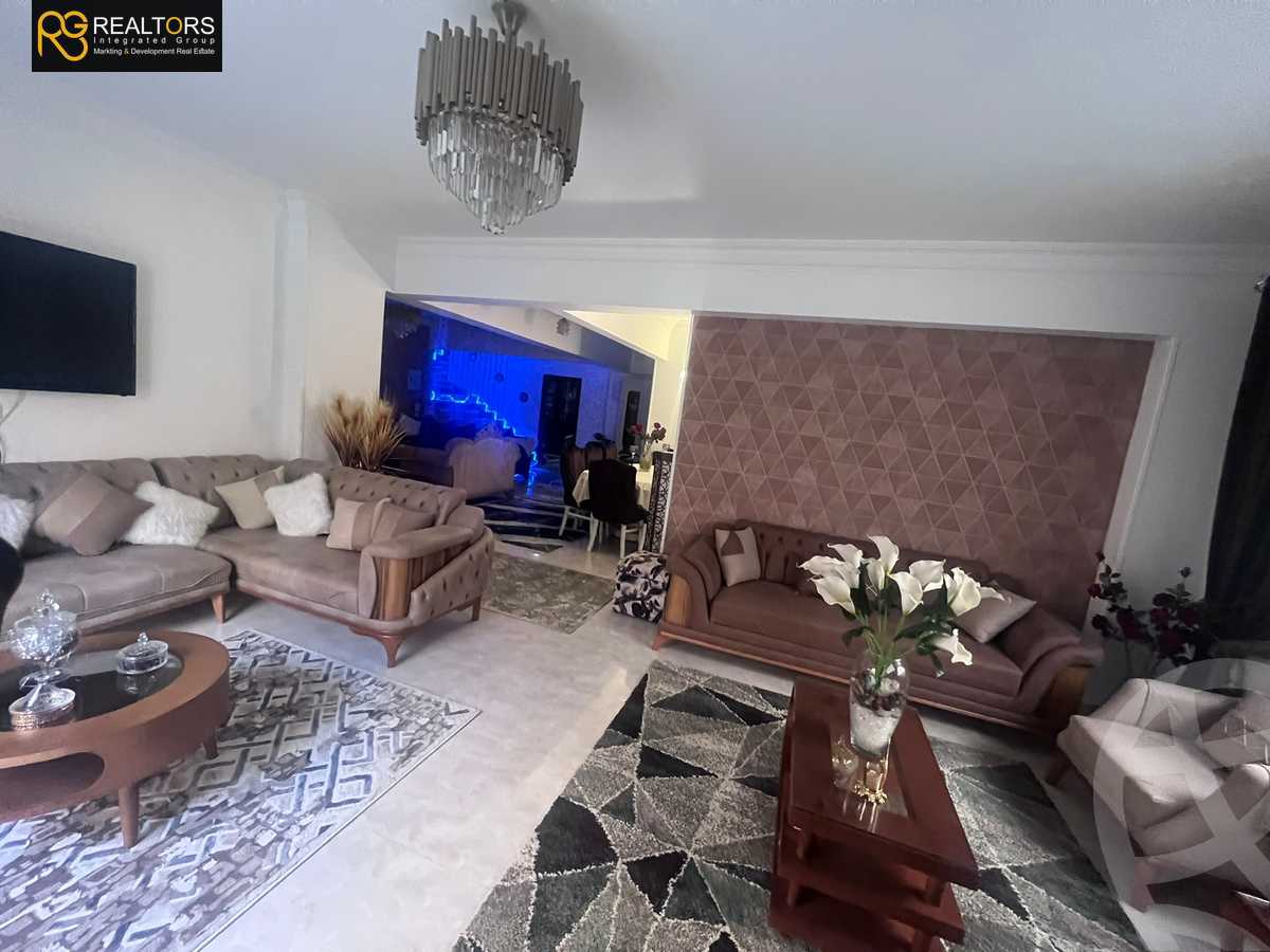 https://aqarmap.com.eg/ar/listing/4231309-for-sale-cairo-el-sheikh-zayed-city-el-hay-elasher-street-100
