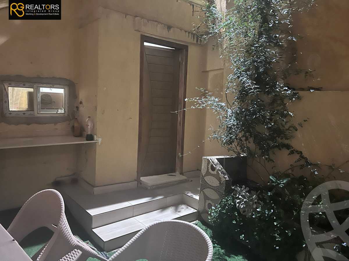 https://aqarmap.com.eg/ar/listing/4231309-for-sale-cairo-el-sheikh-zayed-city-el-hay-elasher-street-100