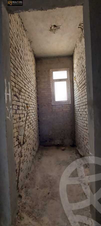 https://aqarmap.com.eg/ar/listing/4239721-for-sale-cairo-6th-of-october-compounds-cleopatra-square