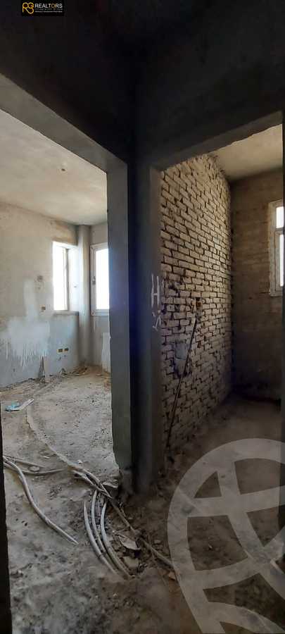 https://aqarmap.com.eg/ar/listing/4239721-for-sale-cairo-6th-of-october-compounds-cleopatra-square