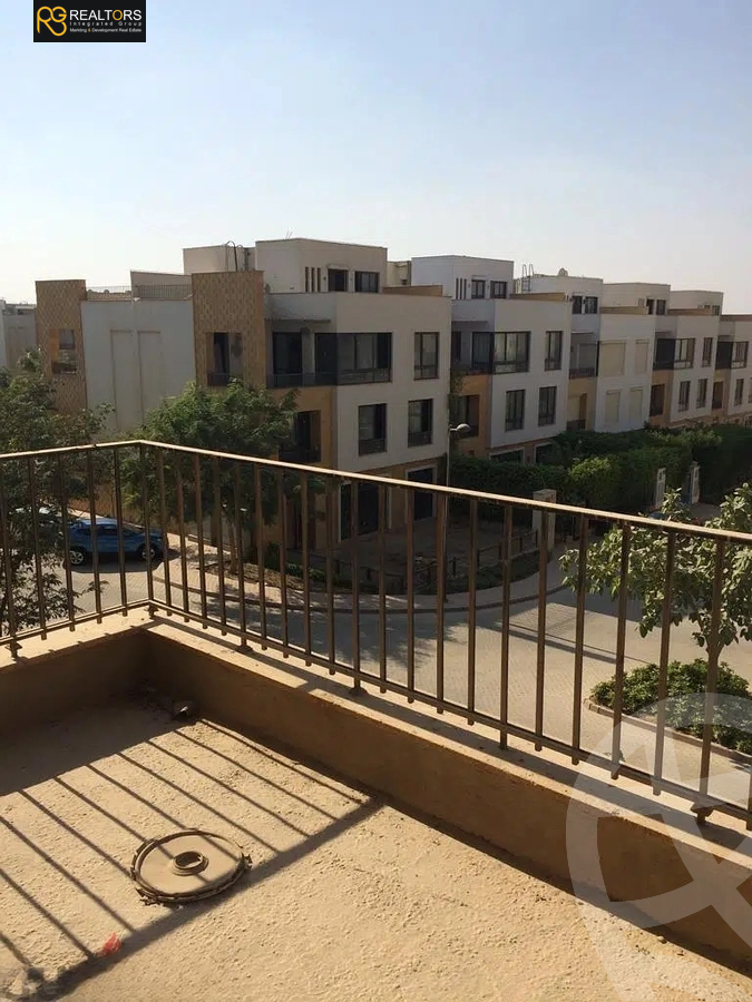 https://aqarmap.com.eg/en/listing/4239736-for-sale-cairo-el-sheikh-zayed-city-compounds-kmbwnd-wyst-twn-swdyk