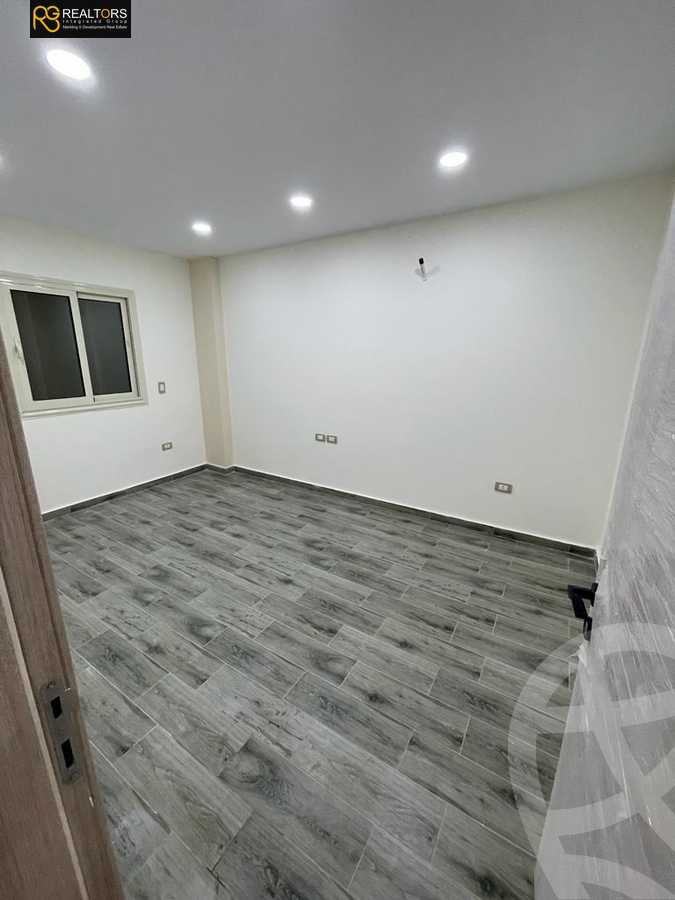 https://aqarmap.com.eg/ar/listing/4240482-for-sale-cairo-6th-of-october-el-tawsaat-el-shamalya-lhy-300