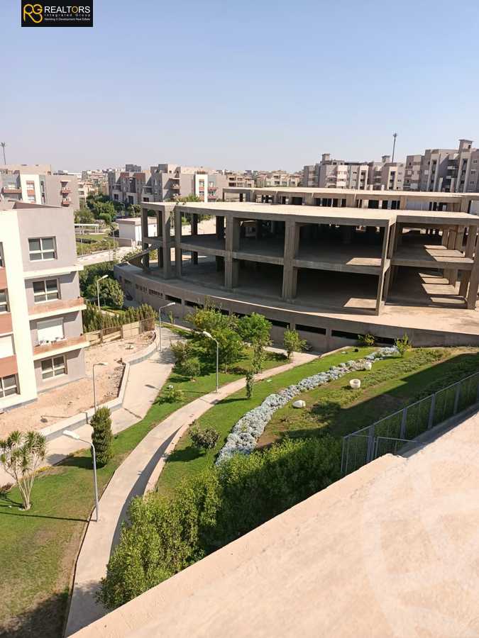 https://aqarmap.com.eg/ar/listing/4240606-for-sale-cairo-el-sheikh-zayed-city-compounds-in-sheikh-zayed-zayed-regency