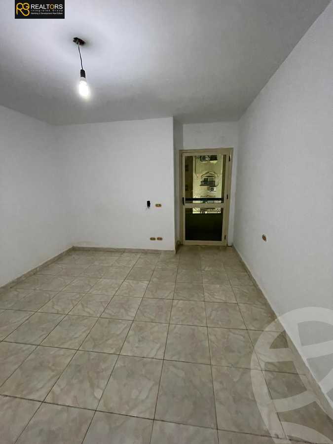 https://aqarmap.com.eg/en/listing/4241659-for-sale-cairo-6th-of-october-lhsry