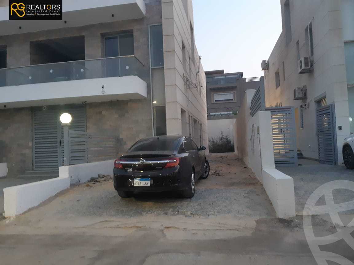 https://aqarmap.com.eg/en/listing/4241734-for-sale-cairo-6th-of-october-compounds-cleopatra-square
