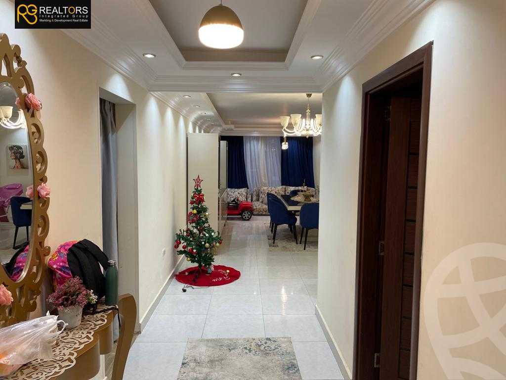 https://aqarmap.com.eg/ar/listing/4260331-for-sale-cairo-el-sheikh-zayed-city-compounds-in-sheikh-zayed-zayed-regency