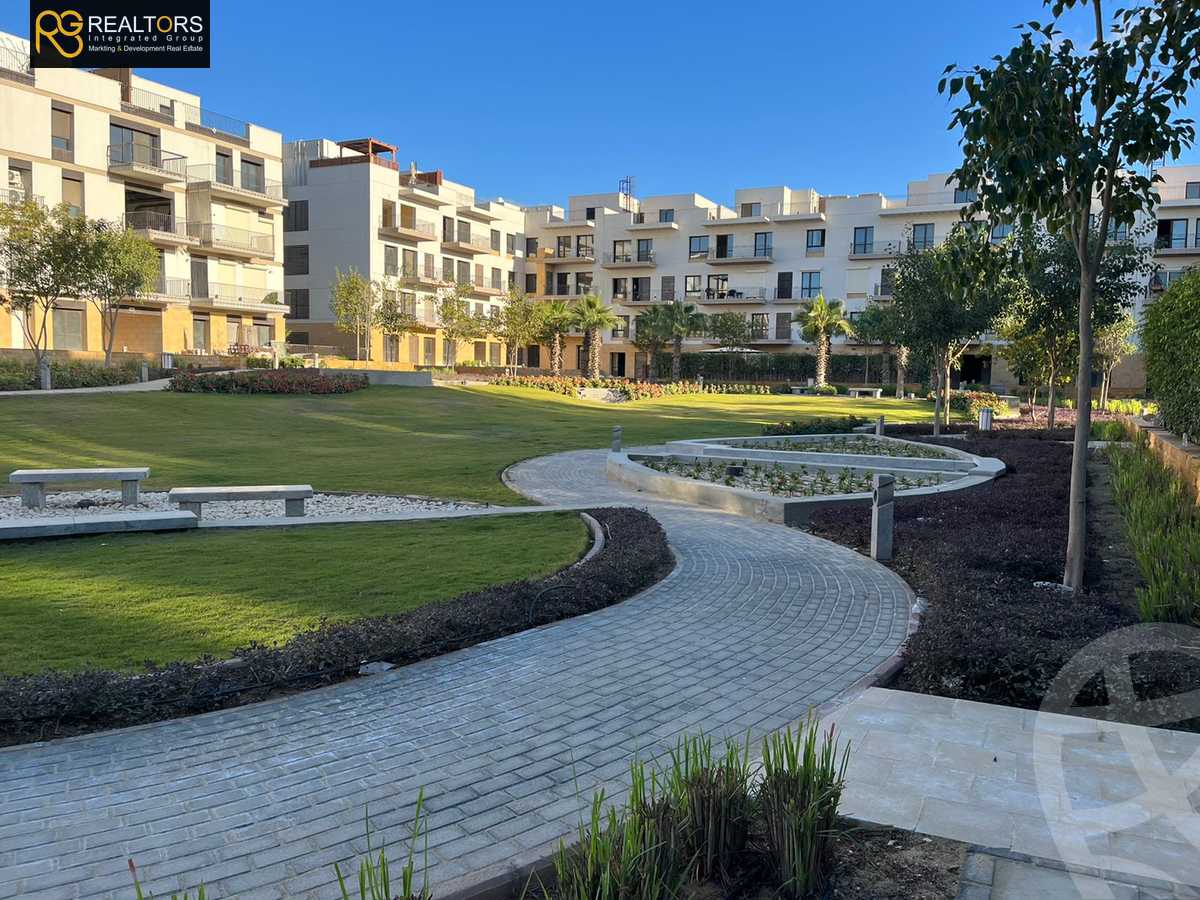 https://aqarmap.com.eg/ar/listing/4261394-for-sale-cairo-el-sheikh-zayed-city-compounds-in-sheikh-zayed-the-courtyard