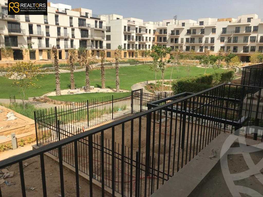 https://aqarmap.com.eg/ar/listing/4261394-for-sale-cairo-el-sheikh-zayed-city-compounds-in-sheikh-zayed-the-courtyard