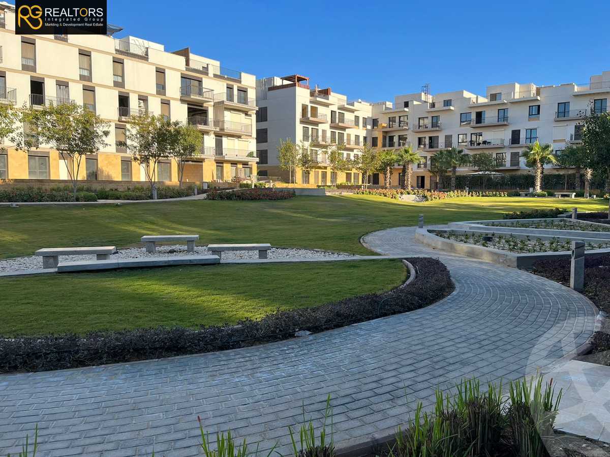 https://aqarmap.com.eg/ar/listing/4261394-for-sale-cairo-el-sheikh-zayed-city-compounds-in-sheikh-zayed-the-courtyard