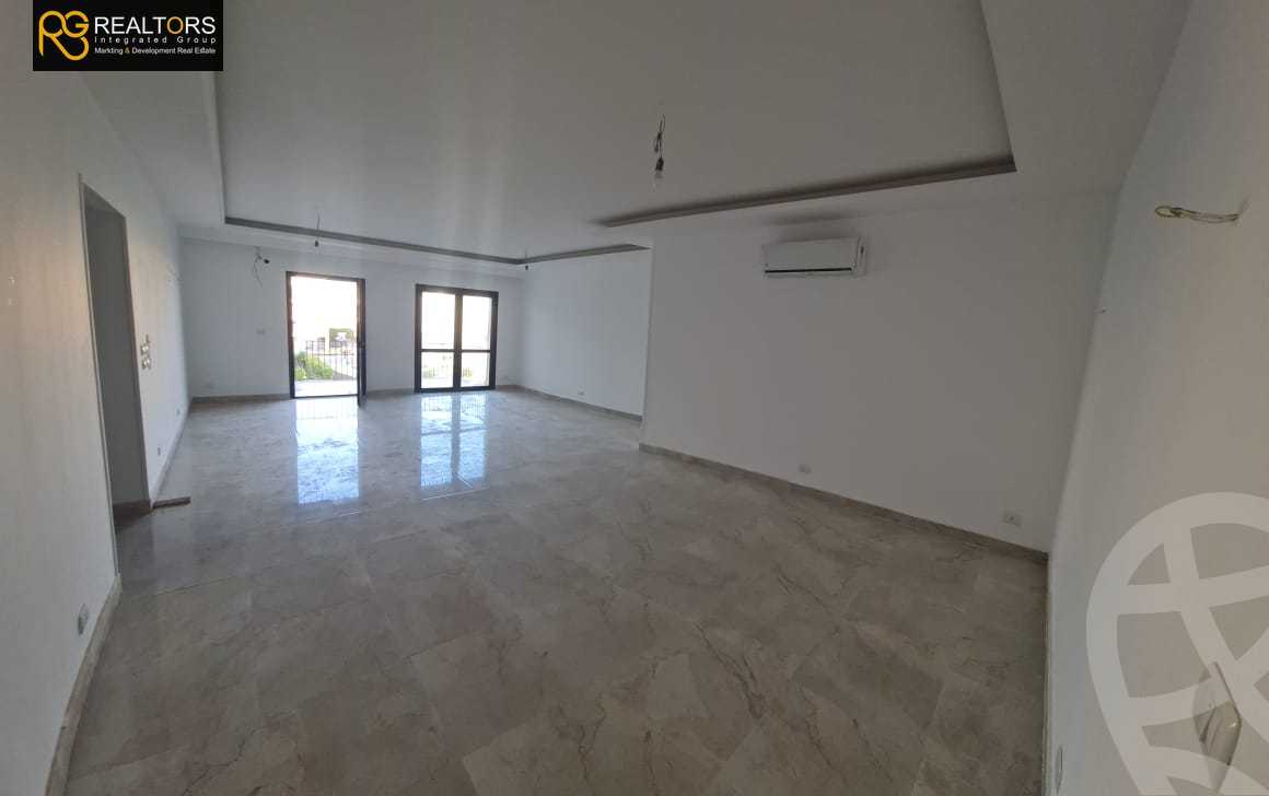 https://aqarmap.com.eg/ar/listing/4261394-for-sale-cairo-el-sheikh-zayed-city-compounds-in-sheikh-zayed-the-courtyard