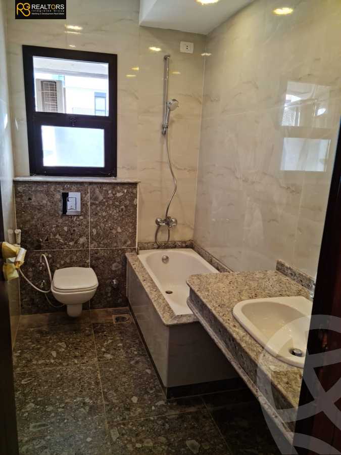 https://aqarmap.com.eg/ar/listing/4261394-for-sale-cairo-el-sheikh-zayed-city-compounds-in-sheikh-zayed-the-courtyard