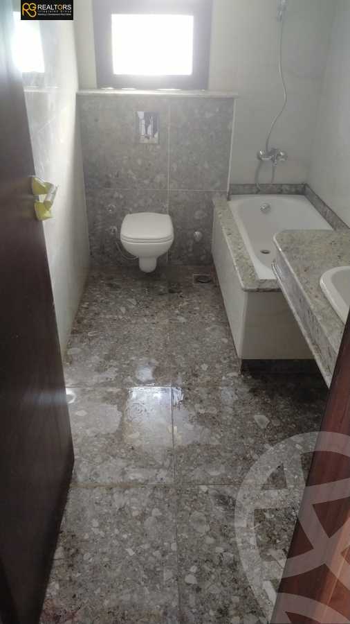 https://aqarmap.com.eg/ar/listing/4261394-for-sale-cairo-el-sheikh-zayed-city-compounds-in-sheikh-zayed-the-courtyard