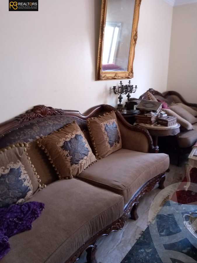 https://aqarmap.com.eg/en/listing/4261436-for-sale-cairo-el-sheikh-zayed-city-el-hay-elawel-street-10