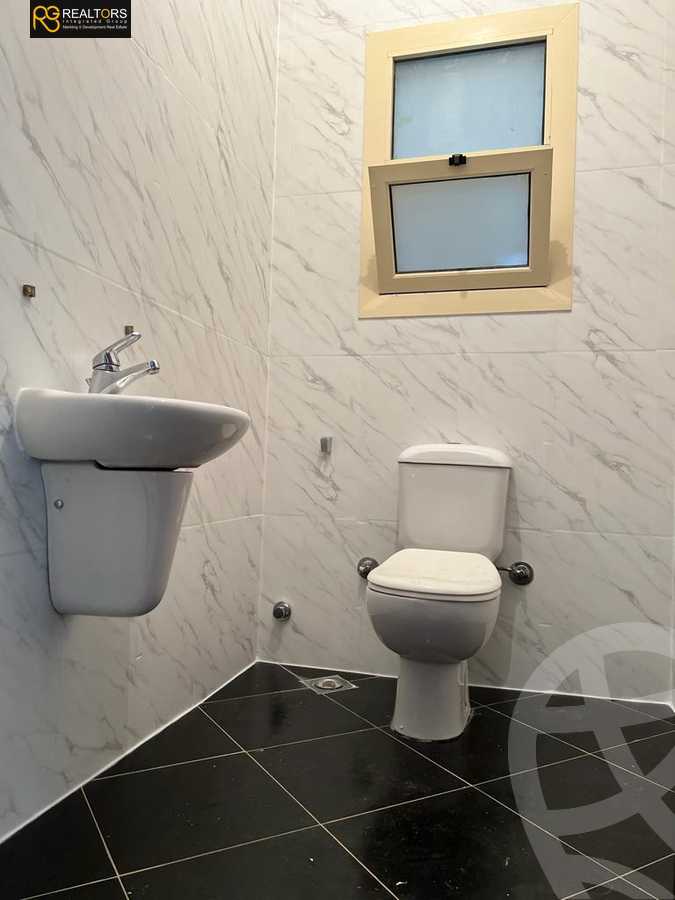 https://aqarmap.com.eg/en/listing/4262148-for-sale-cairo-el-sheikh-zayed-city-compounds-wyst-ln-blm-hylz-llttwyr