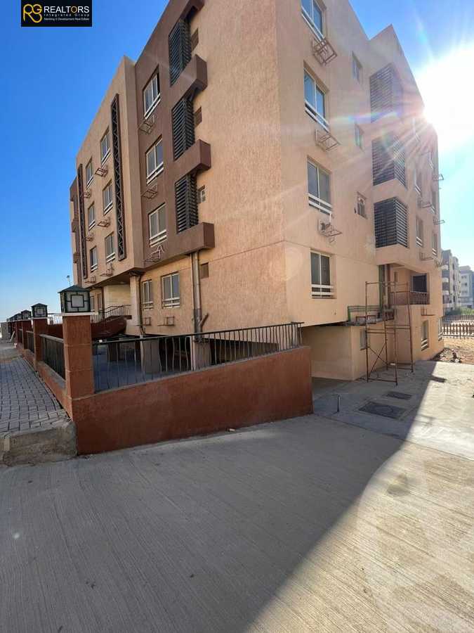 https://aqarmap.com.eg/en/listing/4266223-for-sale-cairo-6th-of-october-compound-promenade-residence