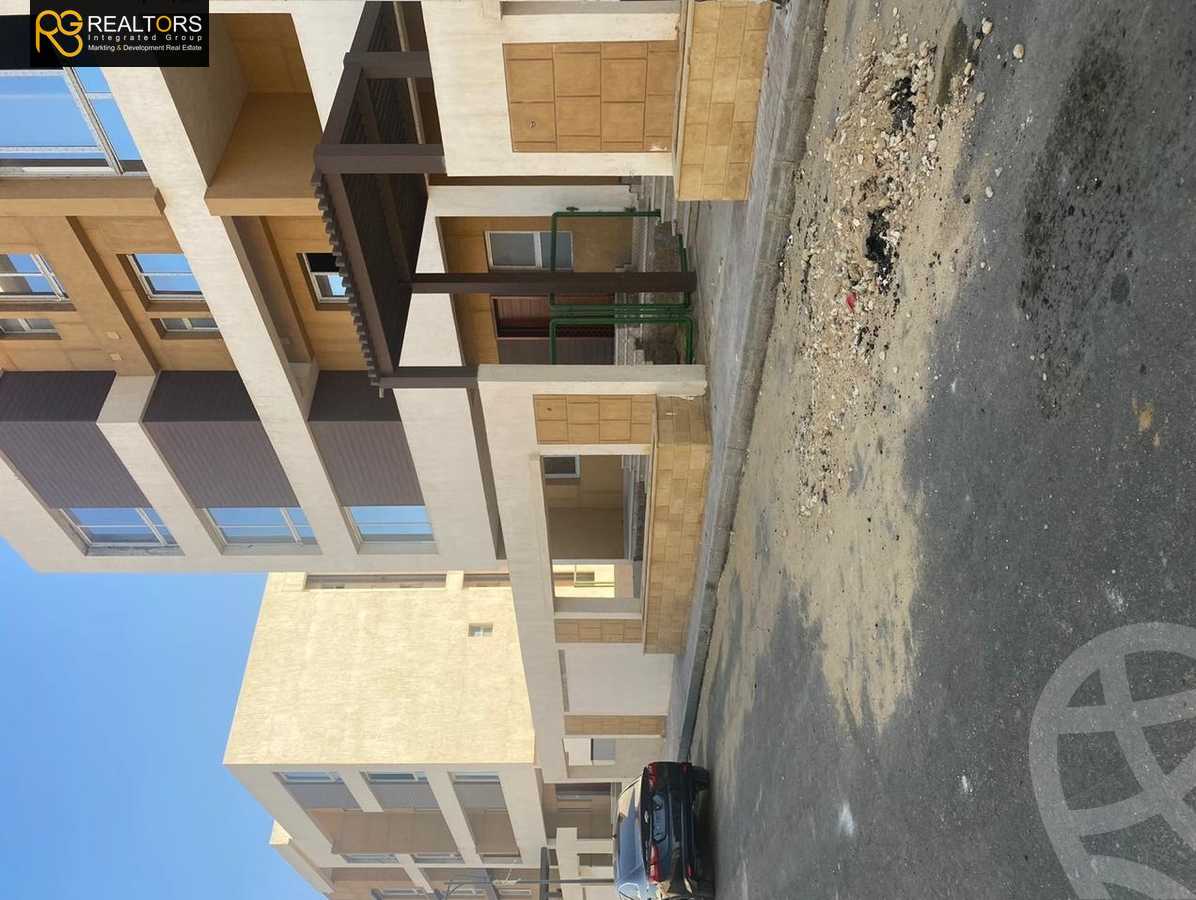 https://aqarmap.com.eg/ar/listing/4275954-for-sale-cairo-6th-of-october-compound-upville