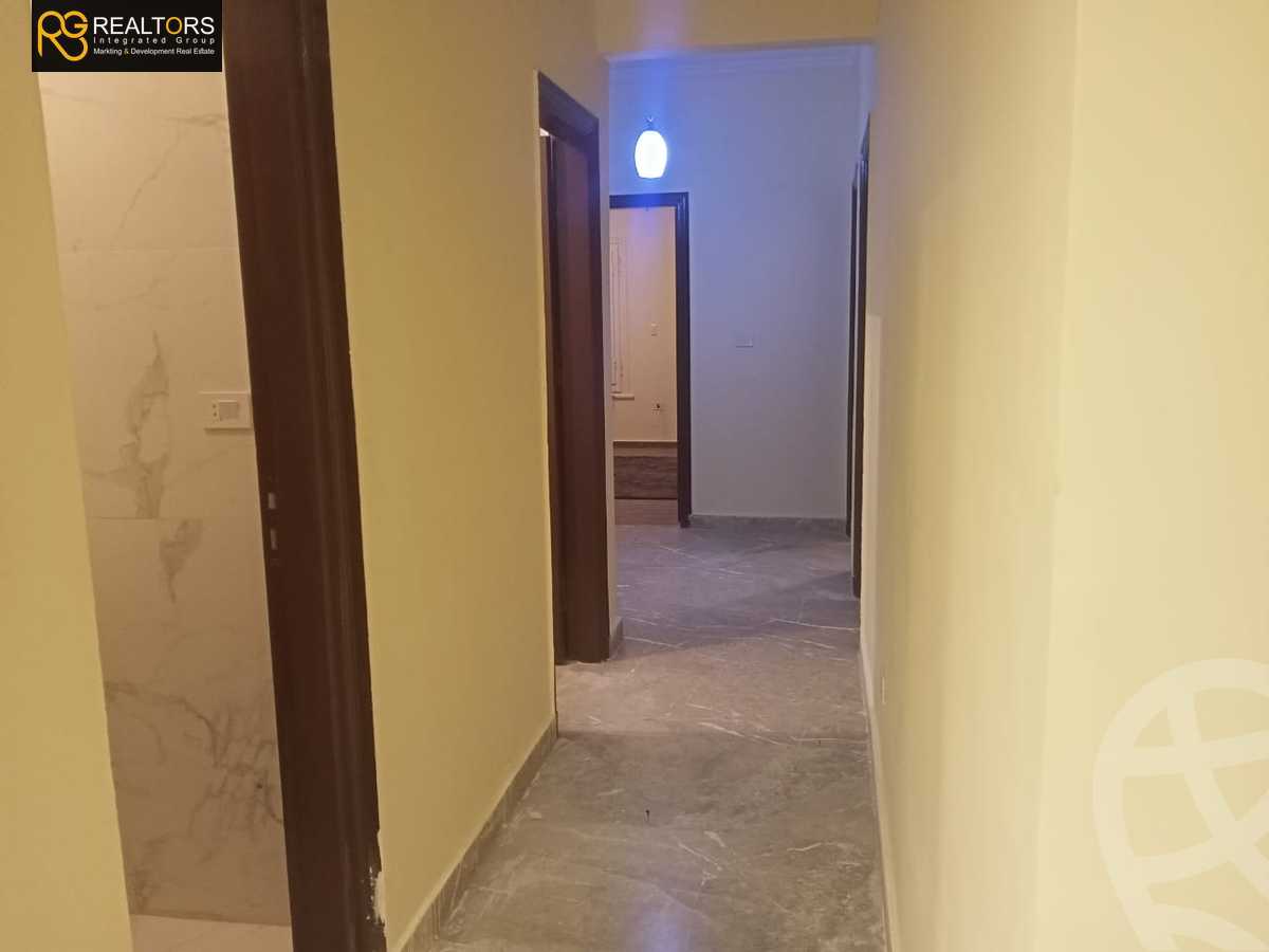 https://aqarmap.com.eg/en/listing/4277465-for-sale-cairo-6th-of-october-compound-green-5