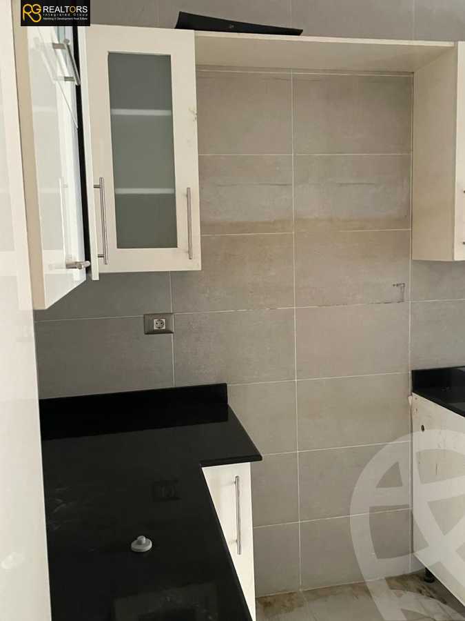 https://aqarmap.com.eg/en/listing/4279973-for-sale-cairo-6th-of-october-compound-palm-parks