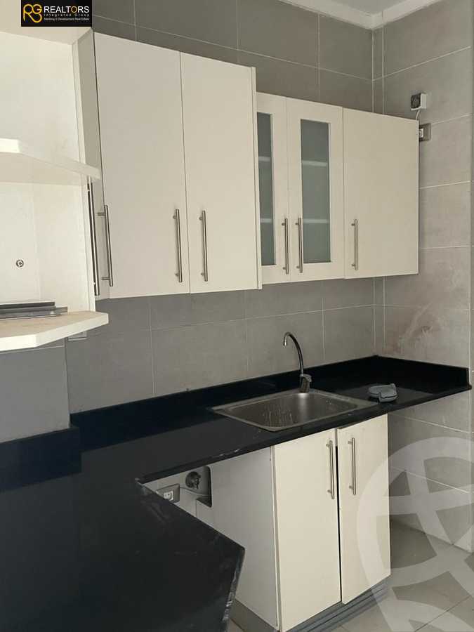 https://aqarmap.com.eg/en/listing/4279973-for-sale-cairo-6th-of-october-compound-palm-parks