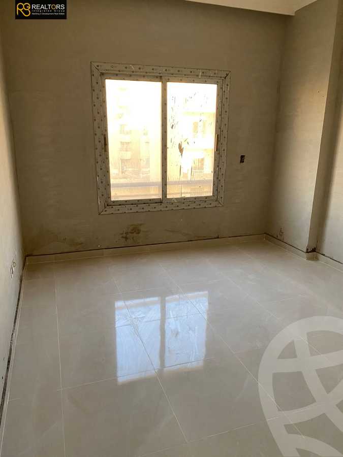 https://aqarmap.com.eg/en/listing/4281220-for-sale-cairo-6th-of-october-compound-eshraqah