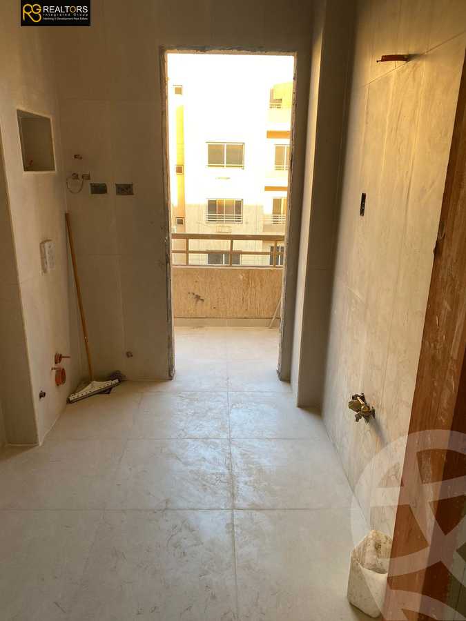 https://aqarmap.com.eg/en/listing/4281220-for-sale-cairo-6th-of-october-compound-eshraqah