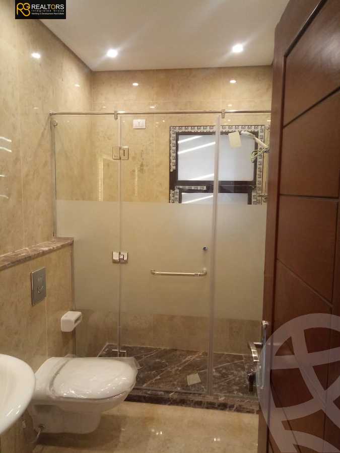 https://aqarmap.com.eg/en/listing/4307915-for-sale-cairo-el-sheikh-zayed-city-compounds-kmbwnd-wyst-twn-swdyk