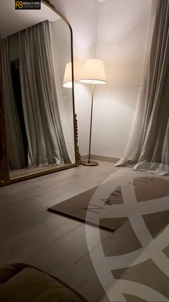 https://aqarmap.com.eg/ar/listing/4308136-for-sale-cairo-el-sheikh-zayed-city-compounds-in-sheikh-zayed-beverly-hills