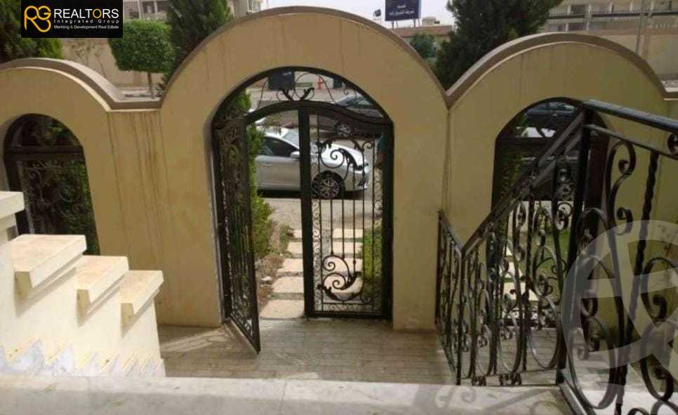 https://aqarmap.com.eg/en/listing/4309317-for-sale-cairo-el-sheikh-zayed-city-el-hay-elasher-street-100