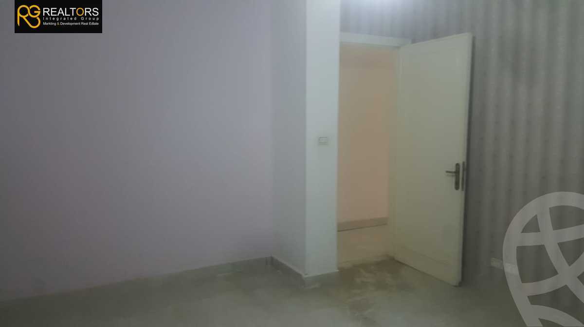 https://aqarmap.com.eg/en/listing/4323478-for-sale-cairo-6th-of-october-compounds-l-fyd-lbstn