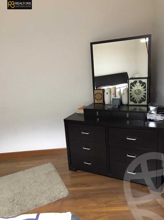 https://aqarmap.com.eg/ar/listing/4324786-for-sale-cairo-el-sheikh-zayed-city-compounds-in-sheikh-zayed-beverly-hills