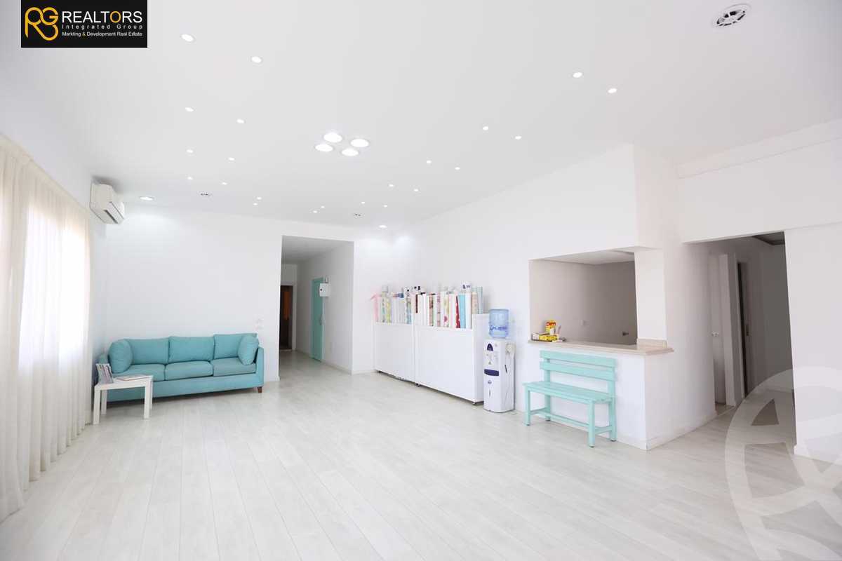 https://aqarmap.com.eg/ar/listing/4325401-for-sale-cairo-el-sheikh-zayed-city-compounds-in-sheikh-zayed-beverly-hills