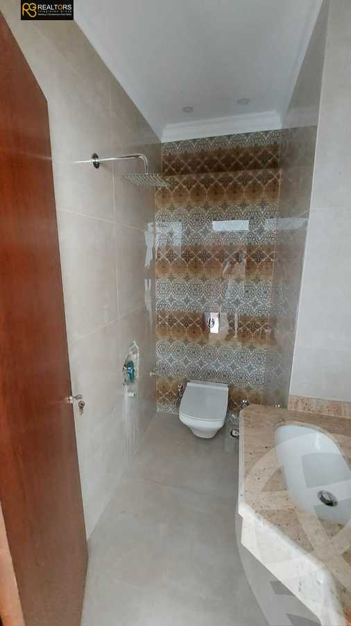 https://aqarmap.com.eg/ar/listing/4325678-for-sale-cairo-el-sheikh-zayed-city-compounds-in-sheikh-zayed-the-courtyard