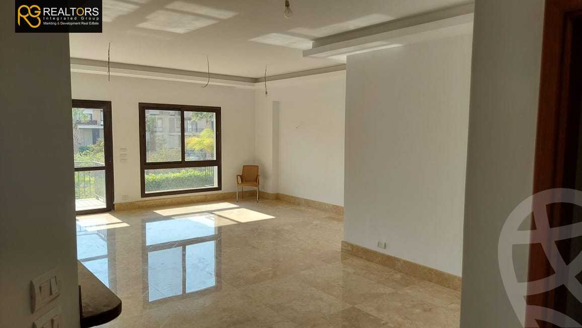 https://aqarmap.com.eg/ar/listing/4325678-for-sale-cairo-el-sheikh-zayed-city-compounds-in-sheikh-zayed-the-courtyard