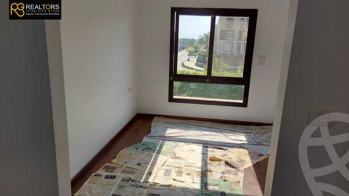 https://aqarmap.com.eg/ar/listing/4325678-for-sale-cairo-el-sheikh-zayed-city-compounds-in-sheikh-zayed-the-courtyard