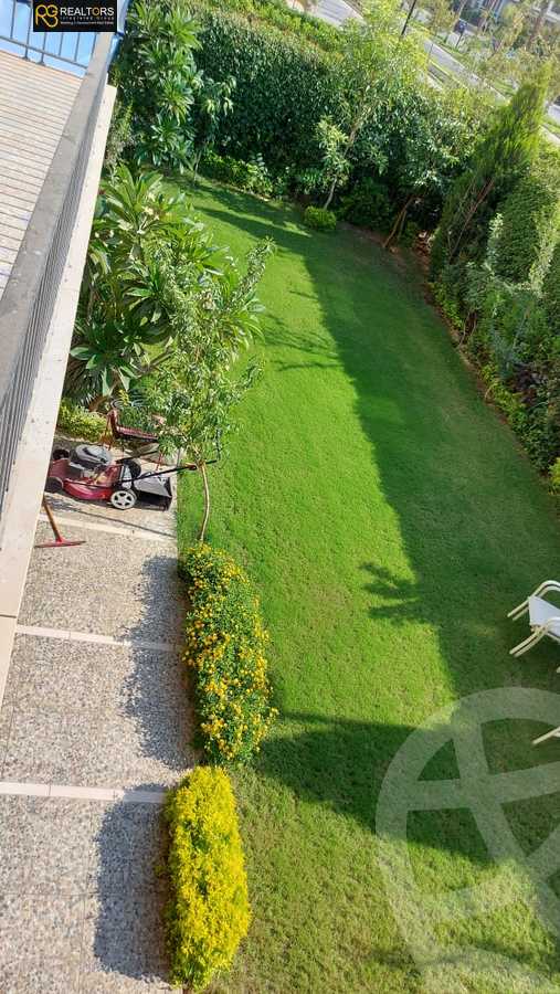 https://aqarmap.com.eg/ar/listing/4325678-for-sale-cairo-el-sheikh-zayed-city-compounds-in-sheikh-zayed-the-courtyard