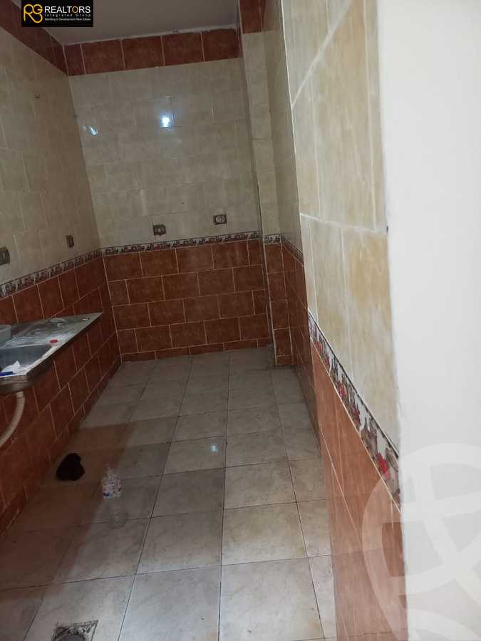 https://aqarmap.com.eg/en/listing/4326277-for-sale-cairo-el-sheikh-zayed-city-el-hay-el-hady-ashaer-area-4-street-11