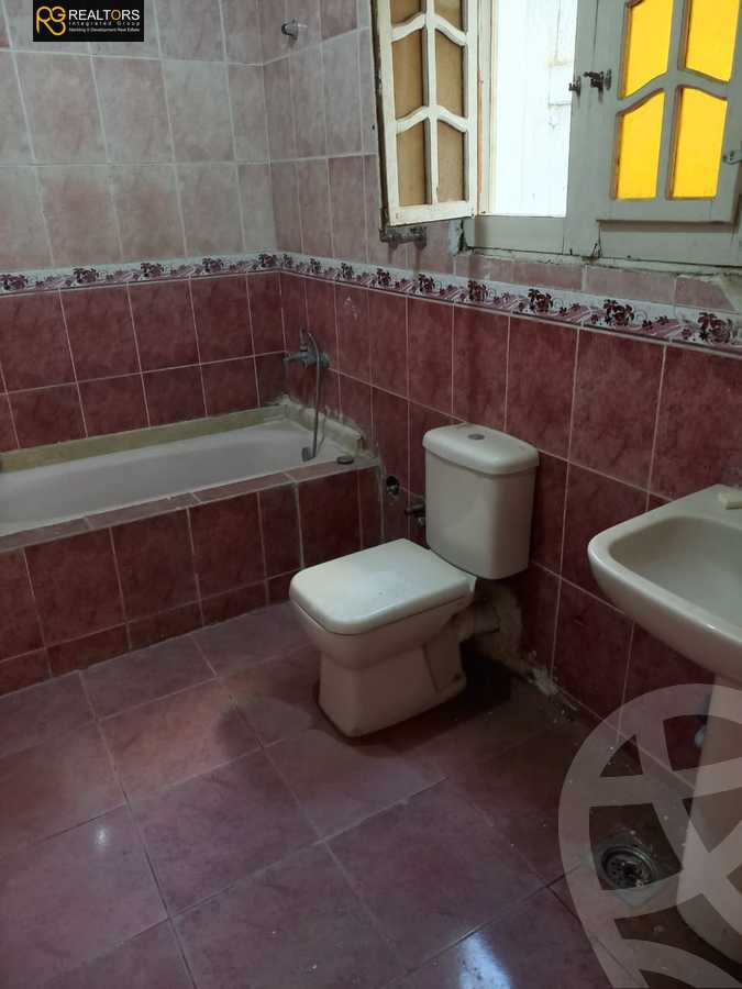https://aqarmap.com.eg/en/listing/4326277-for-sale-cairo-el-sheikh-zayed-city-el-hay-el-hady-ashaer-area-4-street-11