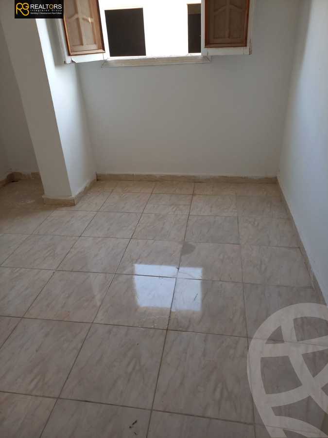 https://aqarmap.com.eg/en/listing/4326277-for-sale-cairo-el-sheikh-zayed-city-el-hay-el-hady-ashaer-area-4-street-11