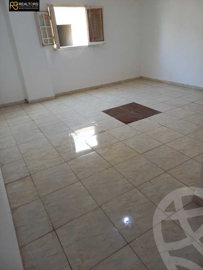 https://aqarmap.com.eg/en/listing/4326277-for-sale-cairo-el-sheikh-zayed-city-el-hay-el-hady-ashaer-area-4-street-11