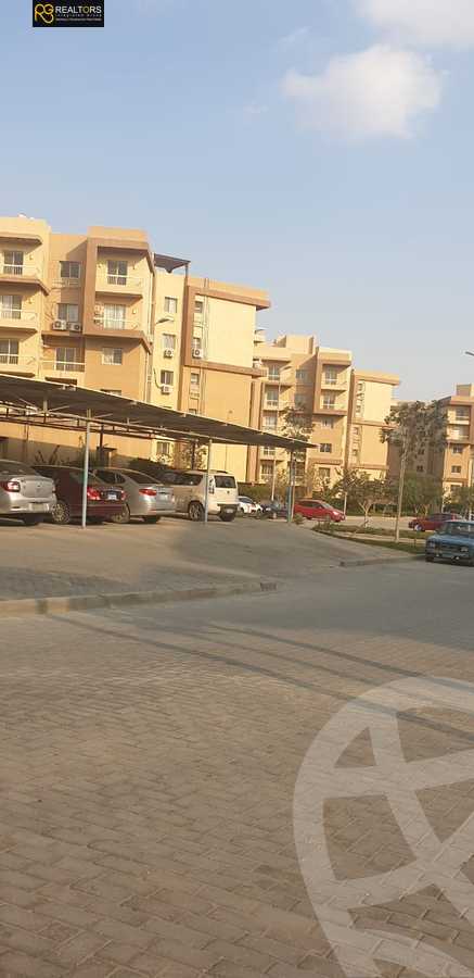 https://aqarmap.com.eg/ar/listing/4326368-for-sale-cairo-6th-of-october-hadaeq-october-kmbwnd-fy-hdyq-ktwbr-ashgar-city