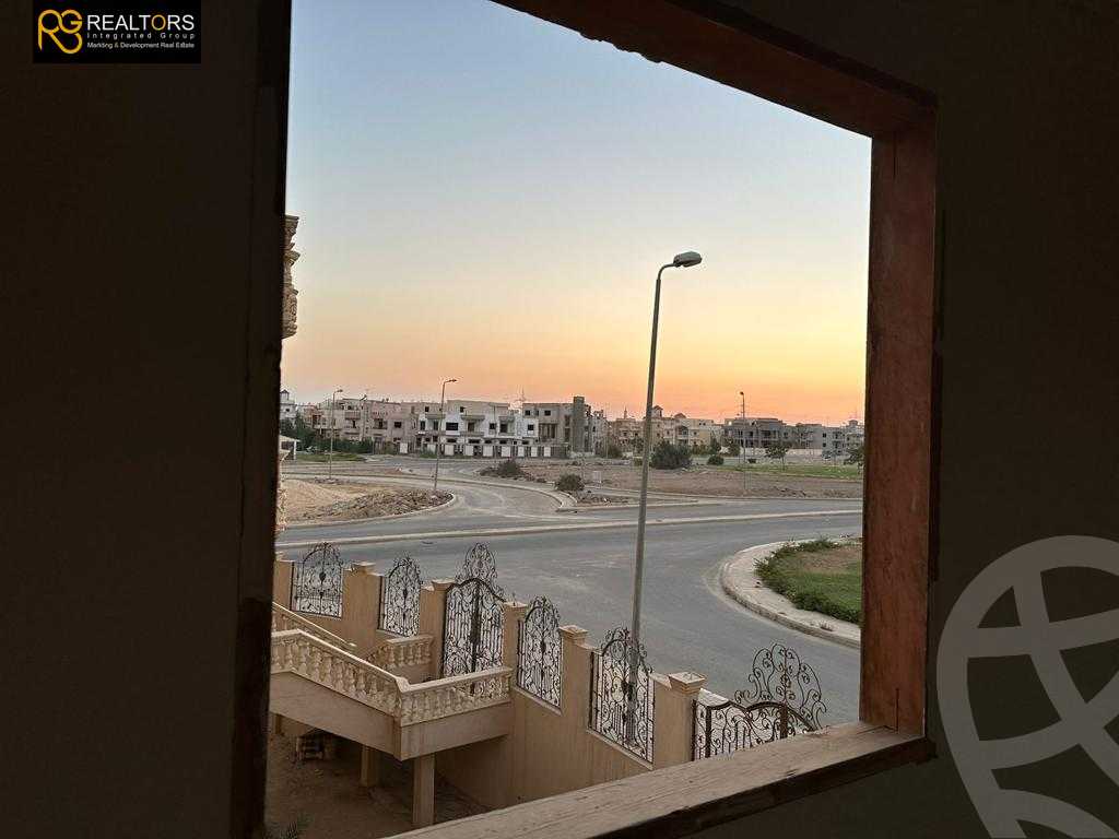 https://aqarmap.com.eg/en/listing/4326449-for-sale-cairo-el-sheikh-zayed-city-el-hay-eltaseaa-lhy-lts