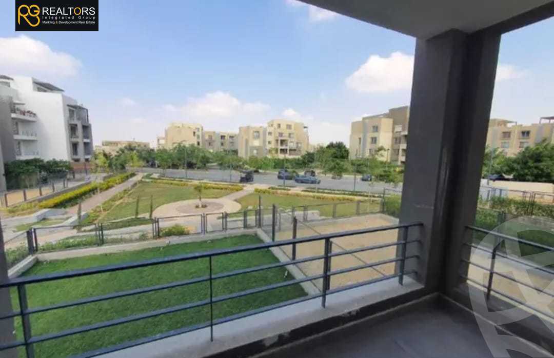https://aqarmap.com.eg/en/listing/4326460-for-sale-cairo-6th-of-october-compound-palm-parks