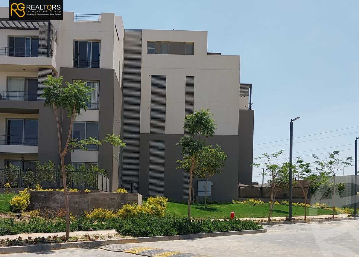 https://aqarmap.com.eg/en/listing/4326460-for-sale-cairo-6th-of-october-compound-palm-parks