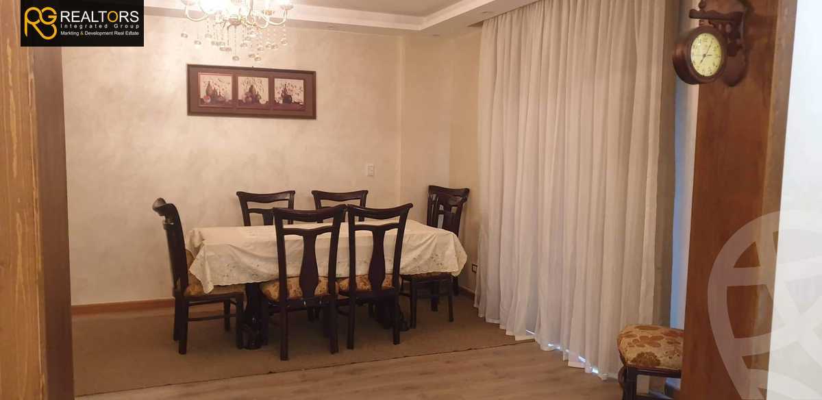https://aqarmap.com.eg/ar/listing/4326569-for-sale-cairo-6th-of-october-hadaeq-october-kmbwnd-fy-hdyq-ktwbr-ashgar-city